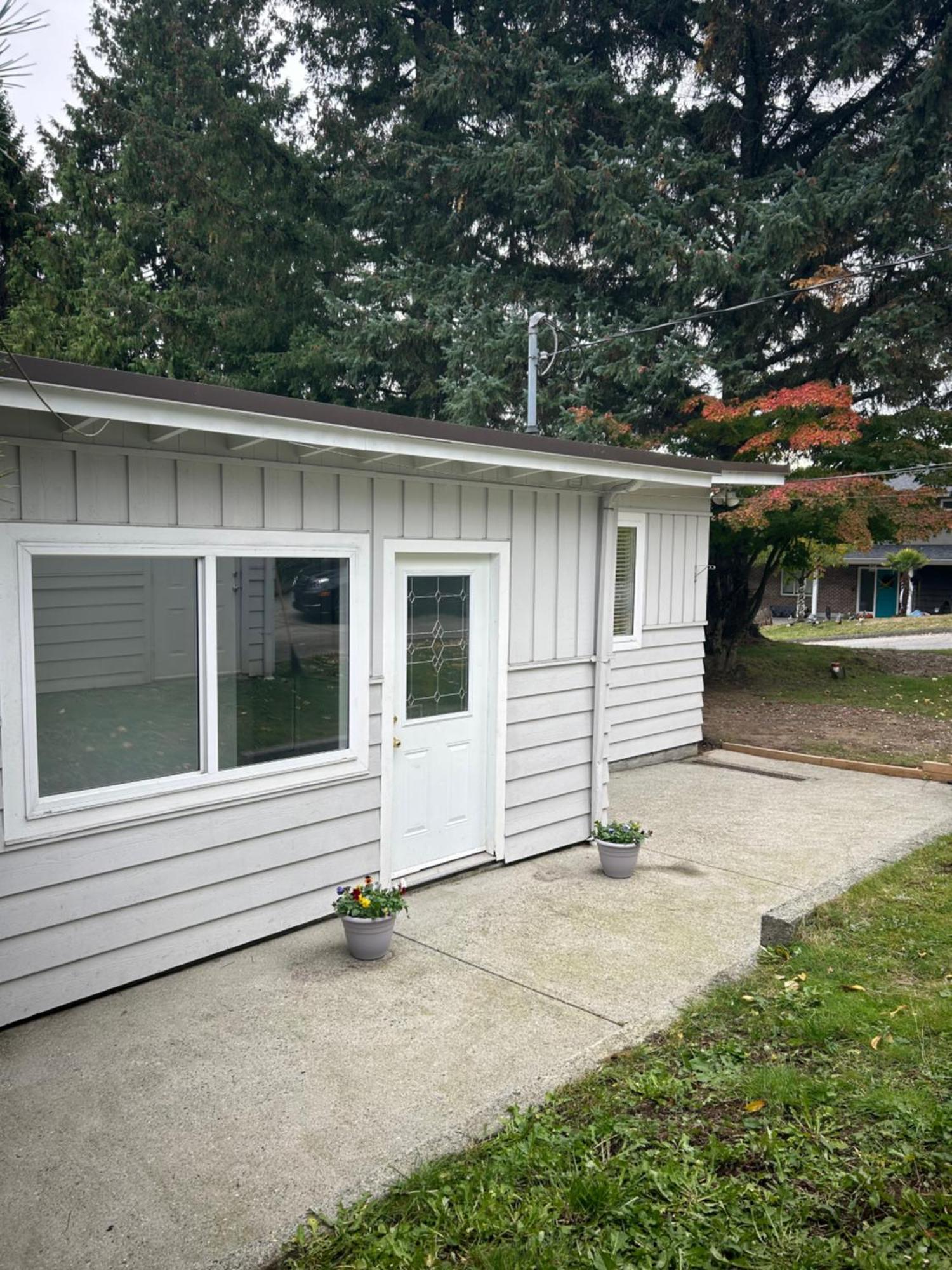 Cozy Home Near Grand Blvd Park North Vancouver Exterior photo